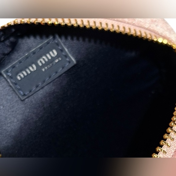 Miu Miu Blush Pink Velvet Bag Gold Chain Wristlet - Picture 5 of 8